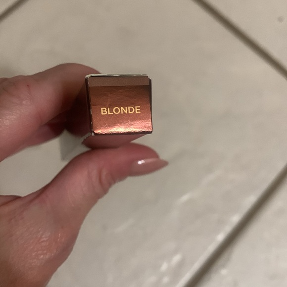 Hourglass Arch Brow Sculpting Pencil in color Blonde- Brand New - Picture 2 of 6